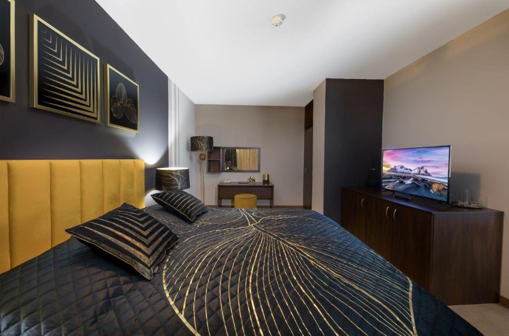 Hotel Zlaty Byk Rimaszombat Kültér fotó