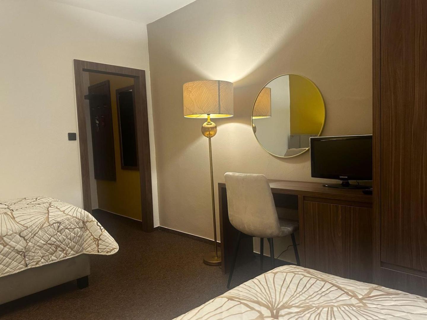 Hotel Zlaty Byk Rimaszombat Kültér fotó